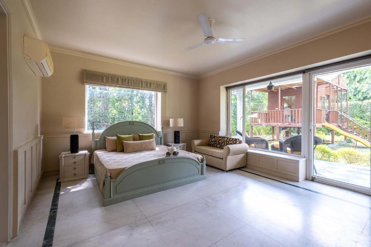 Stayvista At The Banyan Abode With Pool Table, Pet Friendly & Outdoor Pool Манесар Екстер'єр фото