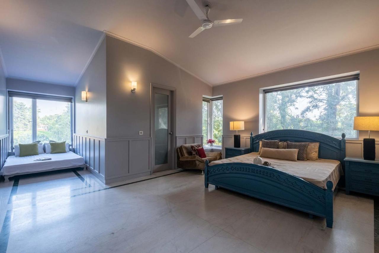 Stayvista At The Banyan Abode With Pool Table, Pet Friendly & Outdoor Pool Манесар Екстер'єр фото